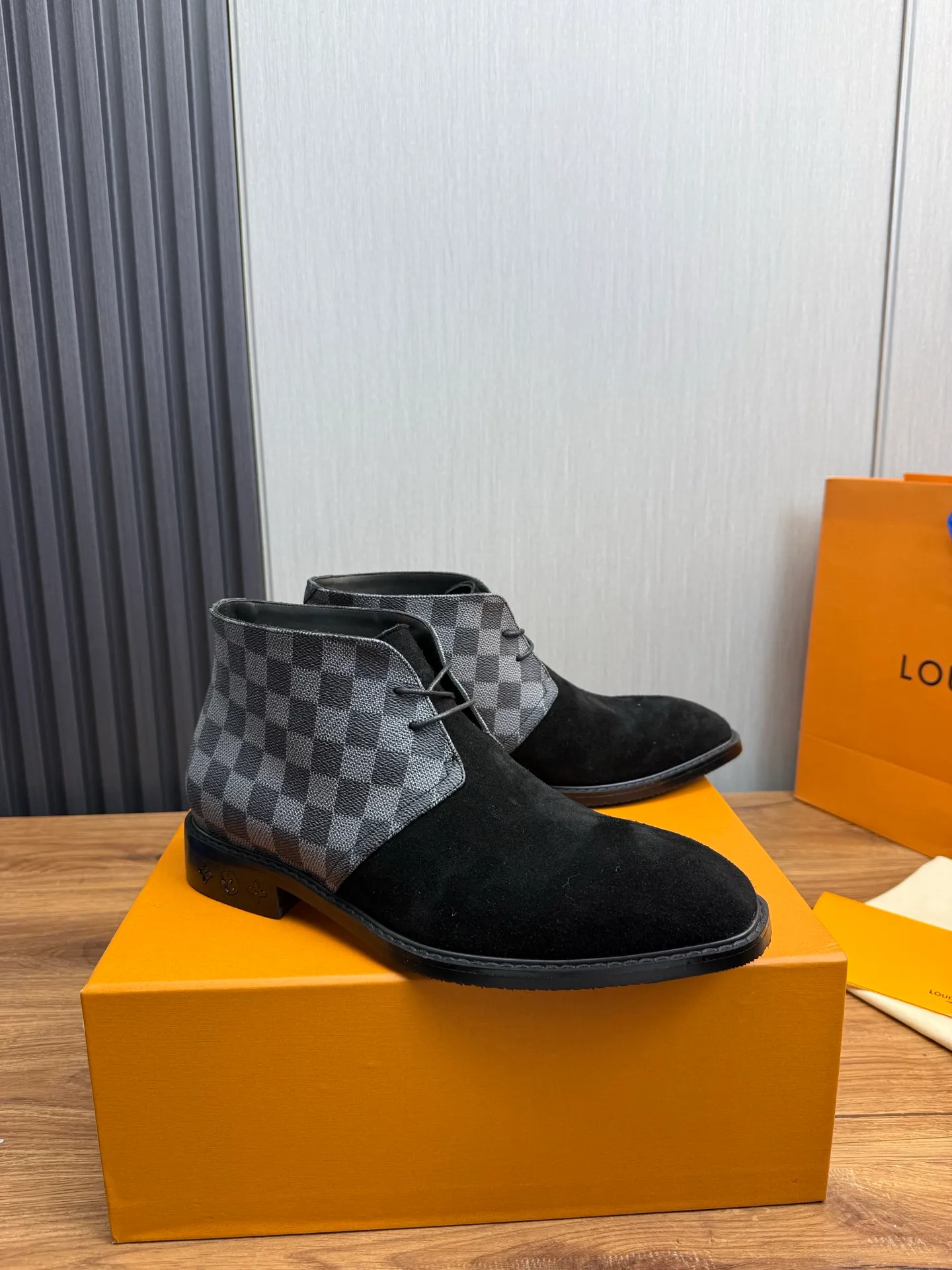 Men's shoes 💰760💰 LV. - Men's business casual leather shoes, top quality cow products. 1:1 shipment ⬆️Luxury and noble 👞All imported original brand leather materials, just to create a more comfortable wearing experience, upper: original cowhide ➕Imported full cow lining, original outsole ✔️16-45 (38.45 non-returnable)